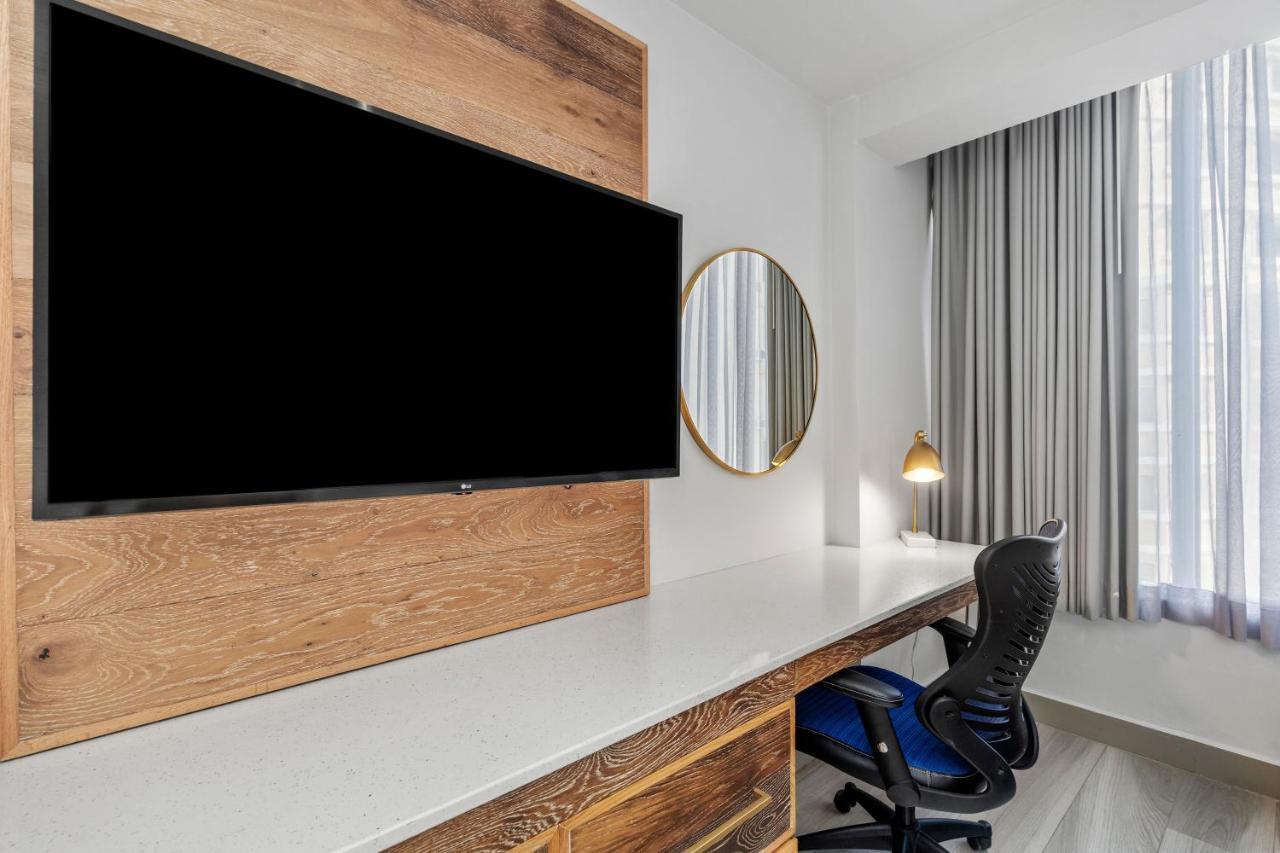 Holiday Inn Express San Juan Condado By Ihg Bagian luar foto