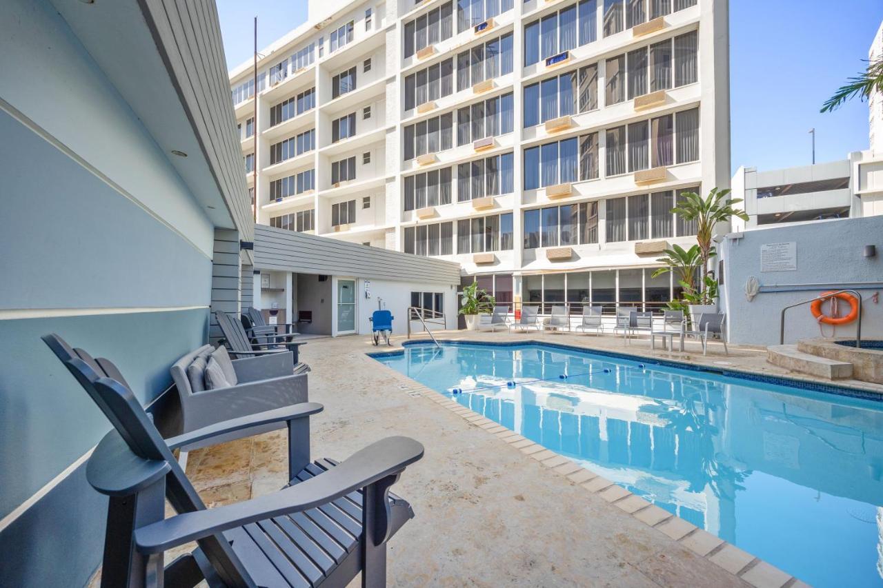 Holiday Inn Express San Juan Condado By Ihg Bagian luar foto