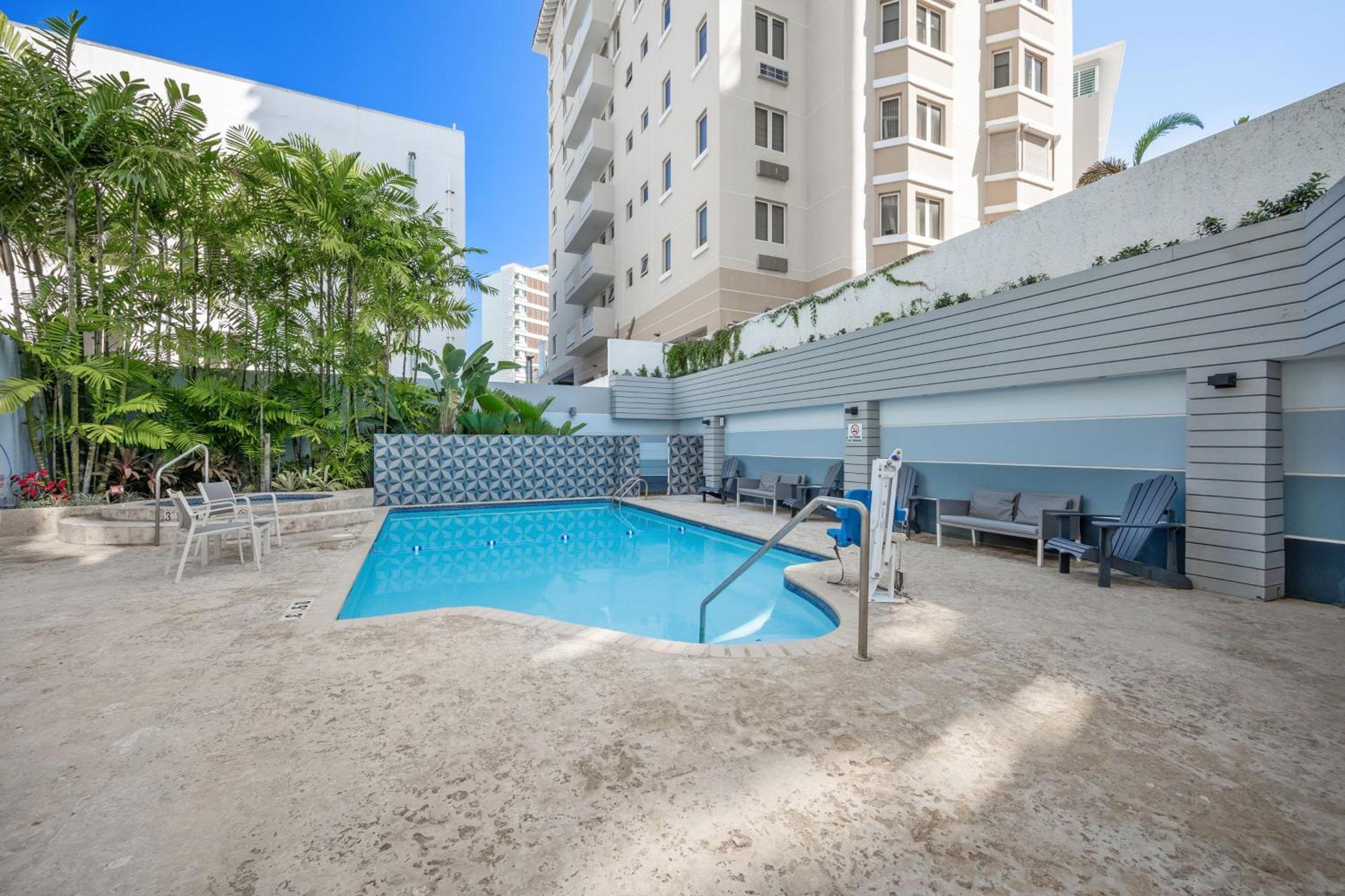 Holiday Inn Express San Juan Condado By Ihg Bagian luar foto